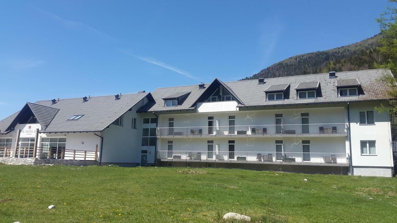 Klass 203 Kranjska Gora Bagian luar foto