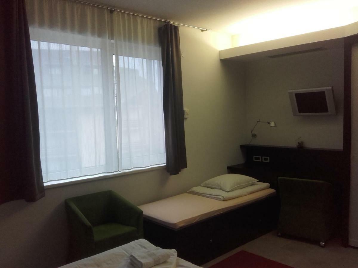 Klass 203 Kranjska Gora Bagian luar foto